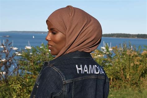 Dunkin Donuts Employee Calls Cops On Activist Hamdia Ahmed And Her