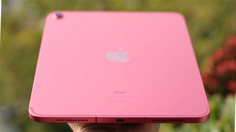 The New Pink Ipad Is Truly Gloriously Pink Mashable