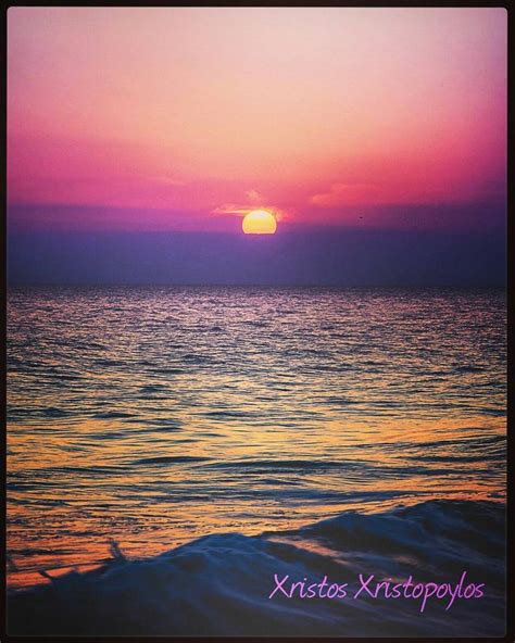A Magical Sunset 🌇 On The Beach 🌊 👌 ☺ 💖 Beach Wallpaper Sunset Sunset Love