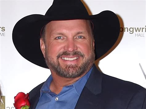 Garth Brooks Reveals Fifth Stop On “dive Bar Tour” B104 Wbwn Fm