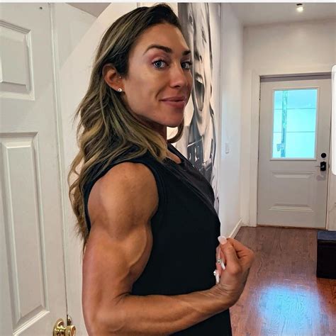 Biceps Fit Women Muscle Long Hair Styles Selfie Fitness Body