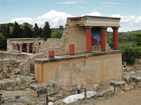 Theseus The Minotaur And The Minoans At Knossos Time Travel Rome