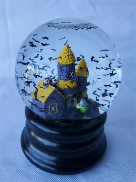 Nordstroms 5 Halloween Witch With Bats Snow Globe Ebay