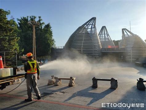 環保通報 抗旱專區 法律諮詢 縣長行程 防疫補償 商業登記 無萊豬 彰化sbir 工商憑證 好康報報 防疫措施 確診足跡公告. 足跡圖瘋傳!網傳確診者到過 紫南宮今晨大消毒 | ETtoday生活新聞 ...