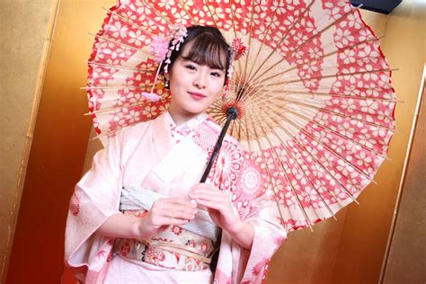 Explore Japan Like Japanese In Kimono Stevie Wong
