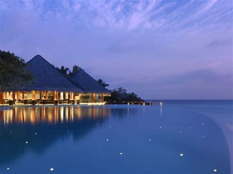 Visit Maldives Resorts Dusit Thani Maldives