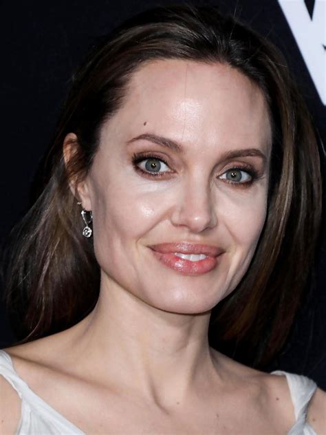 Angelina Jolie 48 Rprettyolderwomen