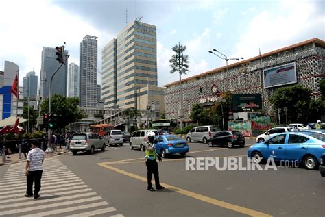 Kondisi Jalan Mh Thamrin Kembali Normal Republika Online