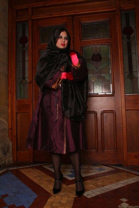 sharimara raj ♡ ♥ hijabi mistress indian beauty fur coat goth darth vader famous lady gothic