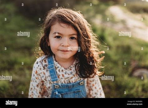 Braune Augen Mädchen Fotos Und Bildmaterial In Hoher Auflösung Alamy