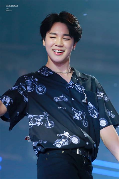 His smile is so precious jimin pics on Twitter: