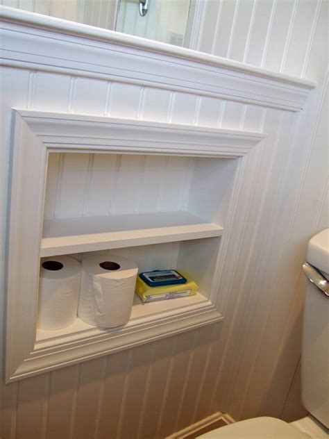 A half wall (also called a knee wall) is a great way to divide a space without closing it in. from thebacksofmyeyelids.blogspot.com - good bathroom ...