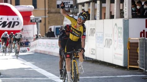 After roglic was forced out early in the race, vingegaard took his chance to make the podium instead. Coppi e Bartali: Vingegaard sempre più leader ...