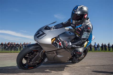It's to scale, so it really shows what those 37.73 miles are. Suter MMX 500 Will Race at Isle of Man TT - Asphalt & Rubber