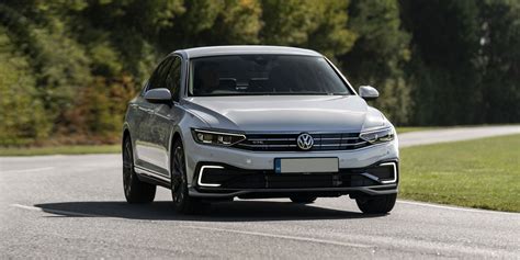 Volkswagen Passat GTE Review Drive Specs Pricing Carwow