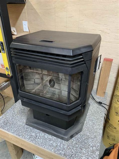 Enviro Pellet Stove With Wall Kit North Saanich And Sidney Victoria