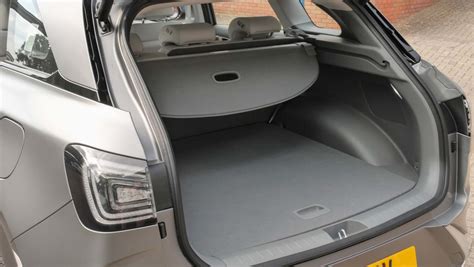 Hyundai Nexo Boot Space And Seating 2024 Drivingelectric