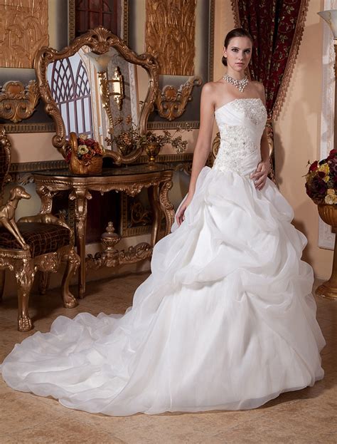 White Wedding Dresses Ball Gown Bridal Dress Strapless Organza Beading