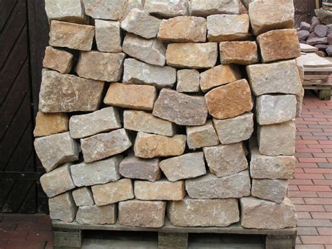 Der ibbenbürener sandstein ist die preisgünstigste gabionenfüllung in unserem sortiment. Sandstein Ibbenbüren, Sandsteine, Natursteine ...