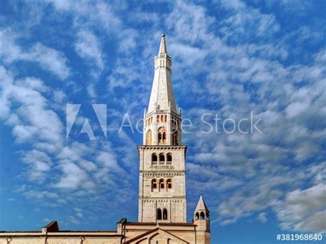 Ghirlandina Tower Bell Modena Italy Symbol Of The City Acquista