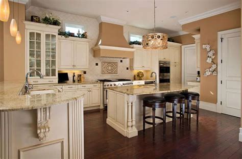 52 dark kitchens with dark wood or black kitchen cabinets. Antique White Kitchen Cabinets (Design Photos) - Designing ...