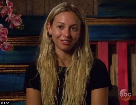 Corinne Olympios Lures Nick Viall Into Bed On The Bachelor Daily Mail Online