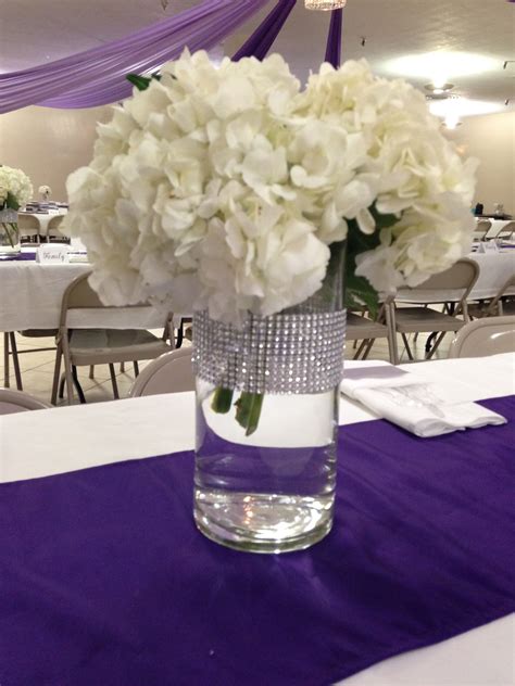 Fast And Easy Centerpiece Hydrangea In Cylinder Vase With Bling Wrap
