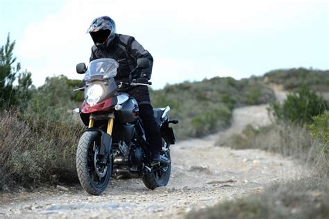 With the nc700x, honda believes the way to do both is to bring back the ujm, or universal japanese motorcycle. Honda Nc700x Offroad Photo Gallery #9/12
