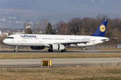 Lufthansa D Aise Airbus A321 231 30012016 Gva Geneve