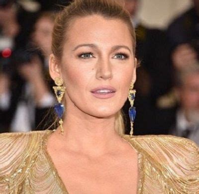 Blake lively was born as blake ellender brown on august 25, 1987 in the tarzana neighborhood of los angeles, california. Blake Lively Height, Age, Husband, Family, Biography & Net ...