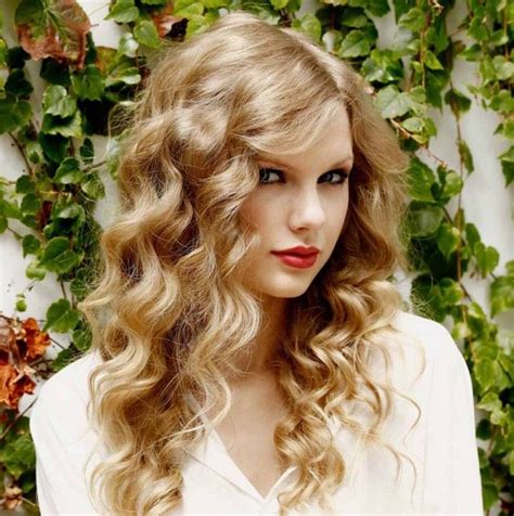 How To Get Taylor Swifts Heatless Waves Overnight Taylor Swift Curly