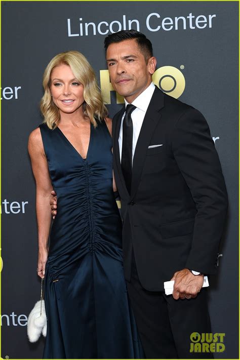 Kelly Ripa Recalls Husband Mark Consuelos Getting Paid More Than Her On