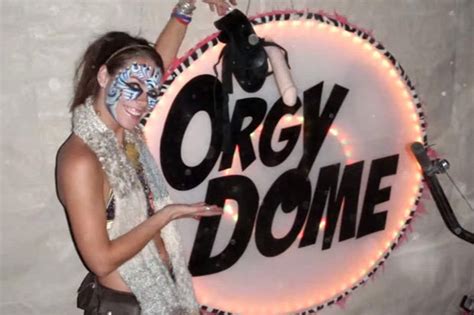Orgy Dome Hosted At Burning Man Festival In Black Rock City Nevada Daily Star