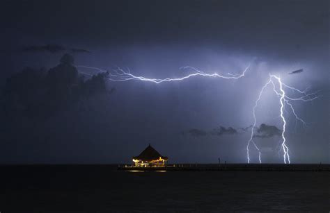 Venezuelan Region Wins Guinness Record For Lightning Nature Photos