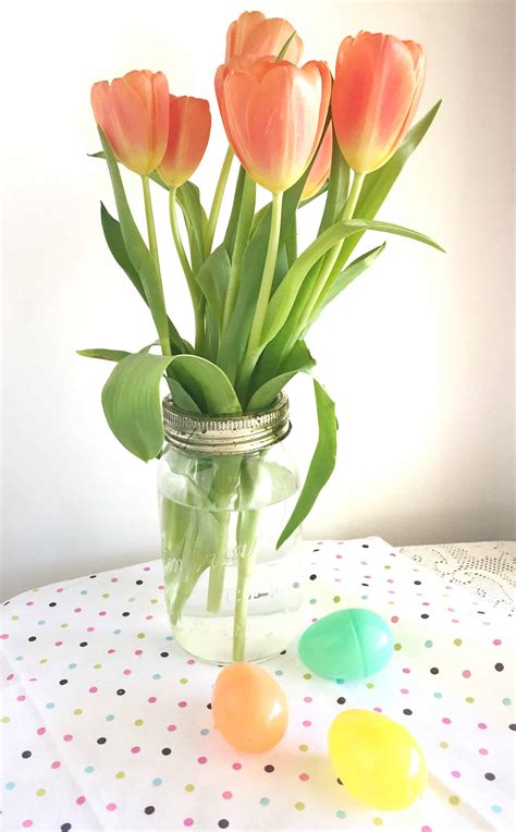20 Mason Jar Centerpieces Using Flowers Mommy Moment