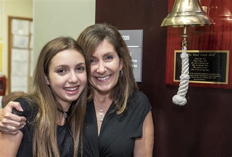 Bat Mitzvah Project Brings Cheer To Cancer Patients Cedars Sinai