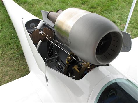 Sailplane Launches Itself With Retractable Jet Jet Engine Gliders