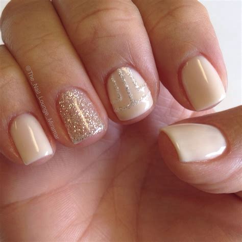 Simple Nude Glitter Gel Nail Art Design Nail Art Pinterest Gel Nail Art Designs Glitter