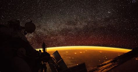 This Astronaut Captured A Mesmerising Phenomenon On Earth From The Iss