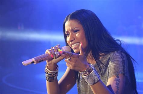 Nicki Minaj Bares Her Boobs At Summer Jam Guardian Liberty Voice