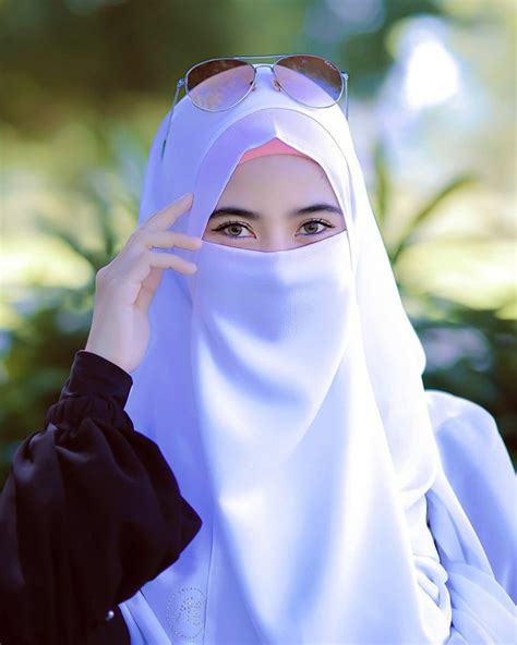 Pin By Riri On Mode Wanita Gaya Hijab Wanita Gadis Berjilbab