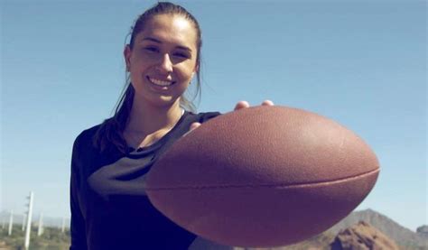 Becca Longo Could Be The First Female Nfl Player Nfl Players Nfl Female