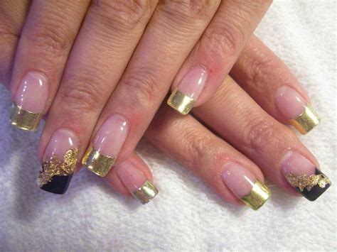 #huffpoststyle #huffpost #nails #gold #gold tips #minimalism #fashion #beauty #pretty #pretty nails #nail art #simple nail art #minimalist nail art wow gold farming tips. Gold French Tip Nail Designs | Gold french nails, | Hair ...