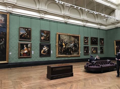 National Gallery London (y) | Art gallery interior, London painting ...