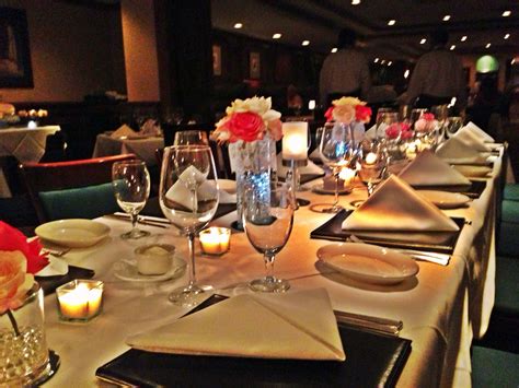 12 guests at a dinner my method: dinner party celebration by Chloe Cook Events | Mesa posta ...