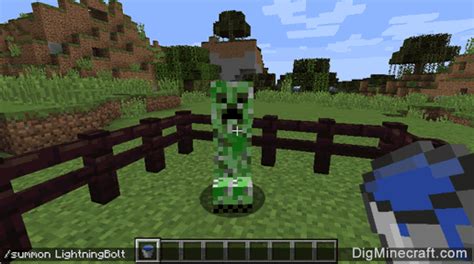 How To Turn A Creeper Into A Charged Creeper In Minecraft