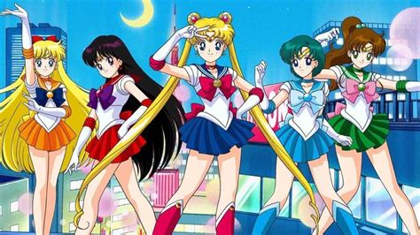 Sailor Moon Las Sailor Scouts Se Reúnen A Través De Este Cosplay