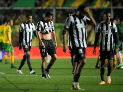 Botafogo guía de un desastre histórico que enterró el sueño liguero