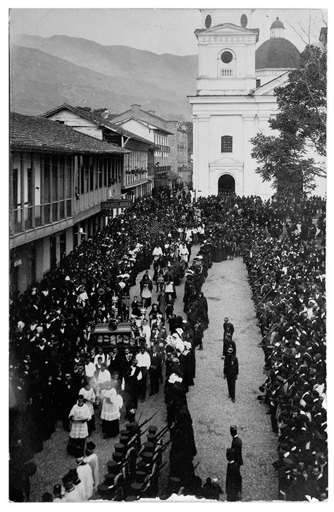 Fileprocesión Del Santo Sepulcro Parque Berrío Medellín 1900