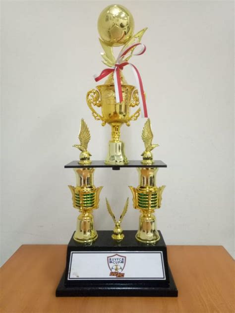 Buah nanas merupakan buah yang enak dan mudah di dapat. Unit Kegiatan Futsal Universitas Gunadarma Meraih Juara 3 ...